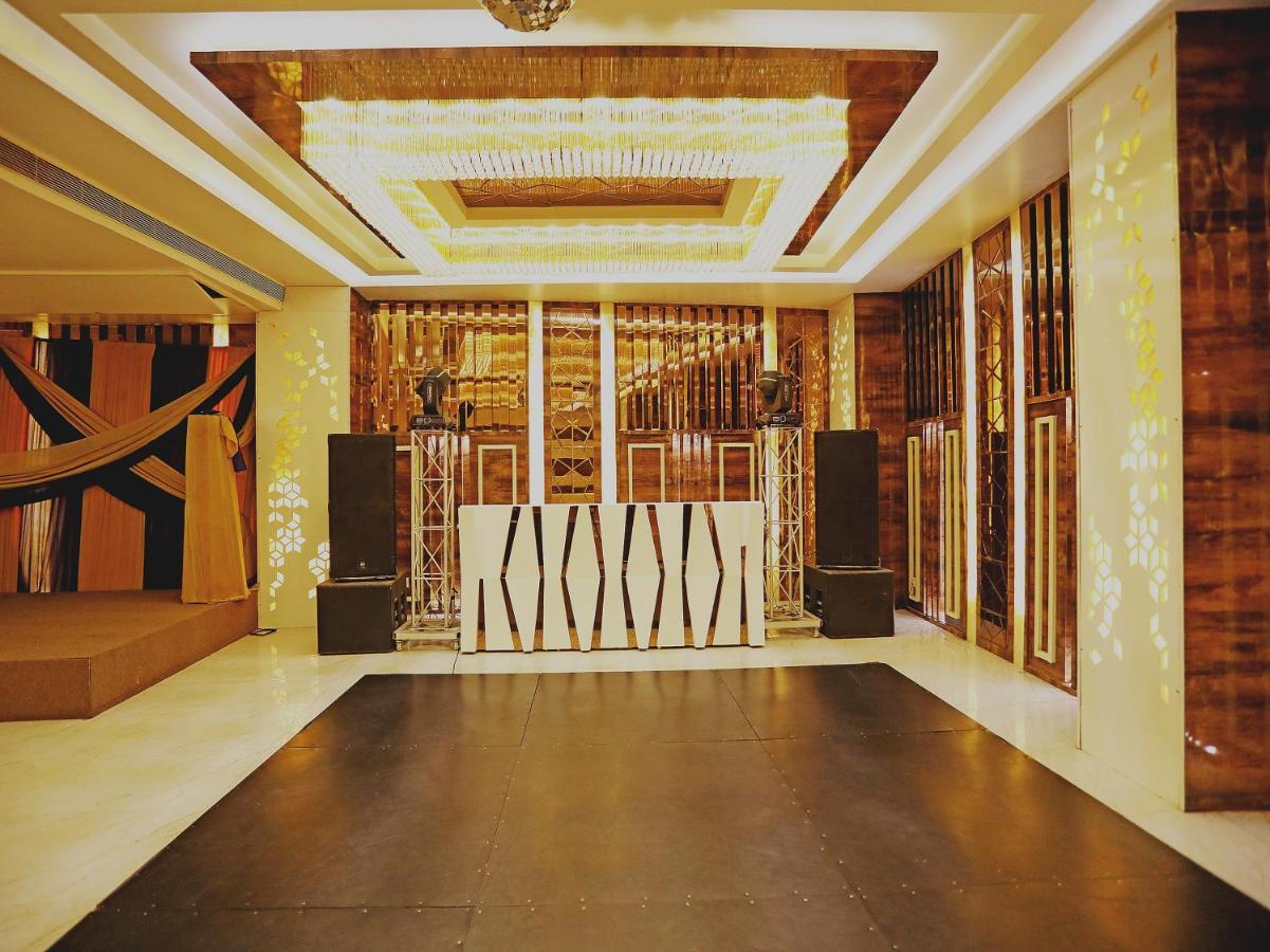 Fabhotel Ronald Inn Faridabad Bagian luar foto